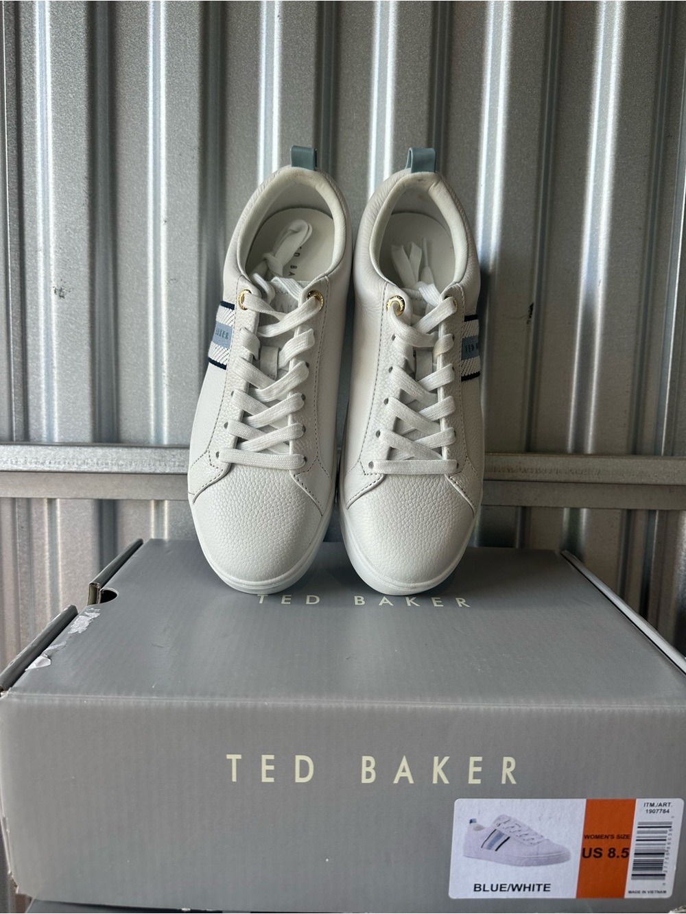 Ted Baker White Leather Sneakers with Blue/ White size 8.5 for Women - Picture 4 of 7